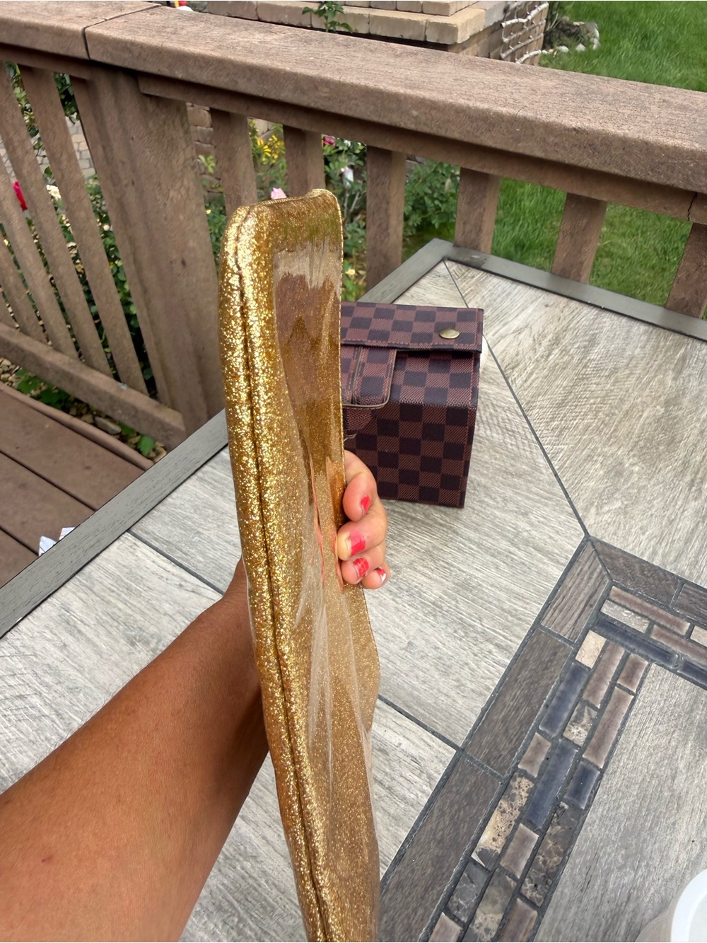 EUC Kate Spade Holiday Drive Gia Glitter Pouch Large Gold - Picture 6 of 8